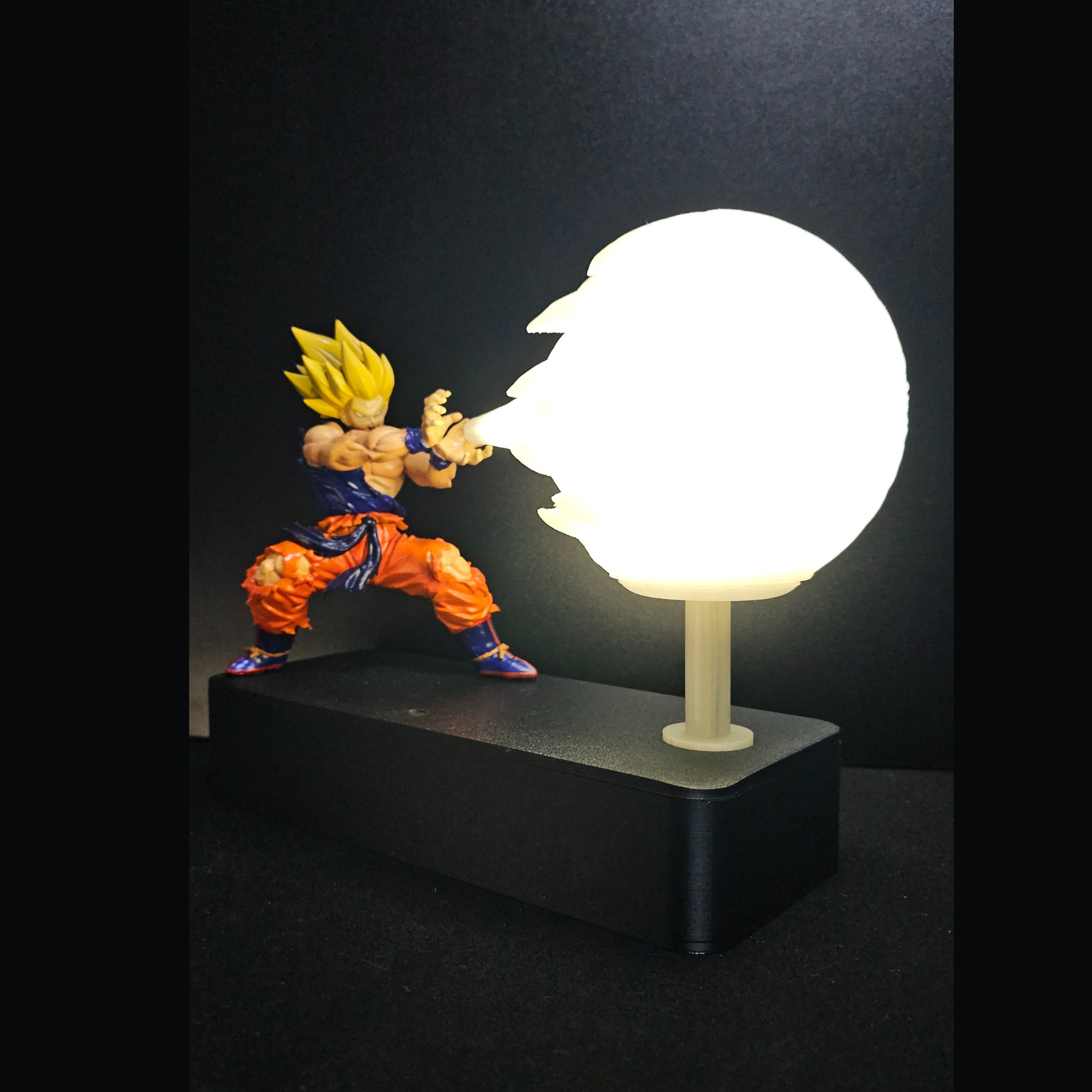 Lámpara Goku Kamehameha con Sonido