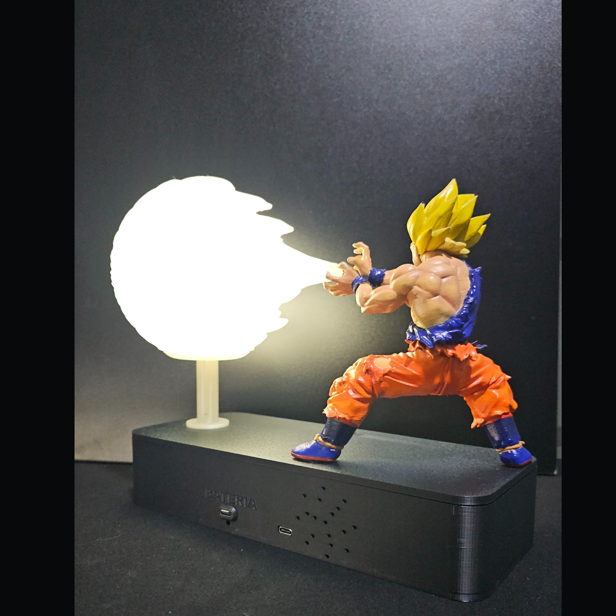 Lámpara Goku Kamehameha con Sonido