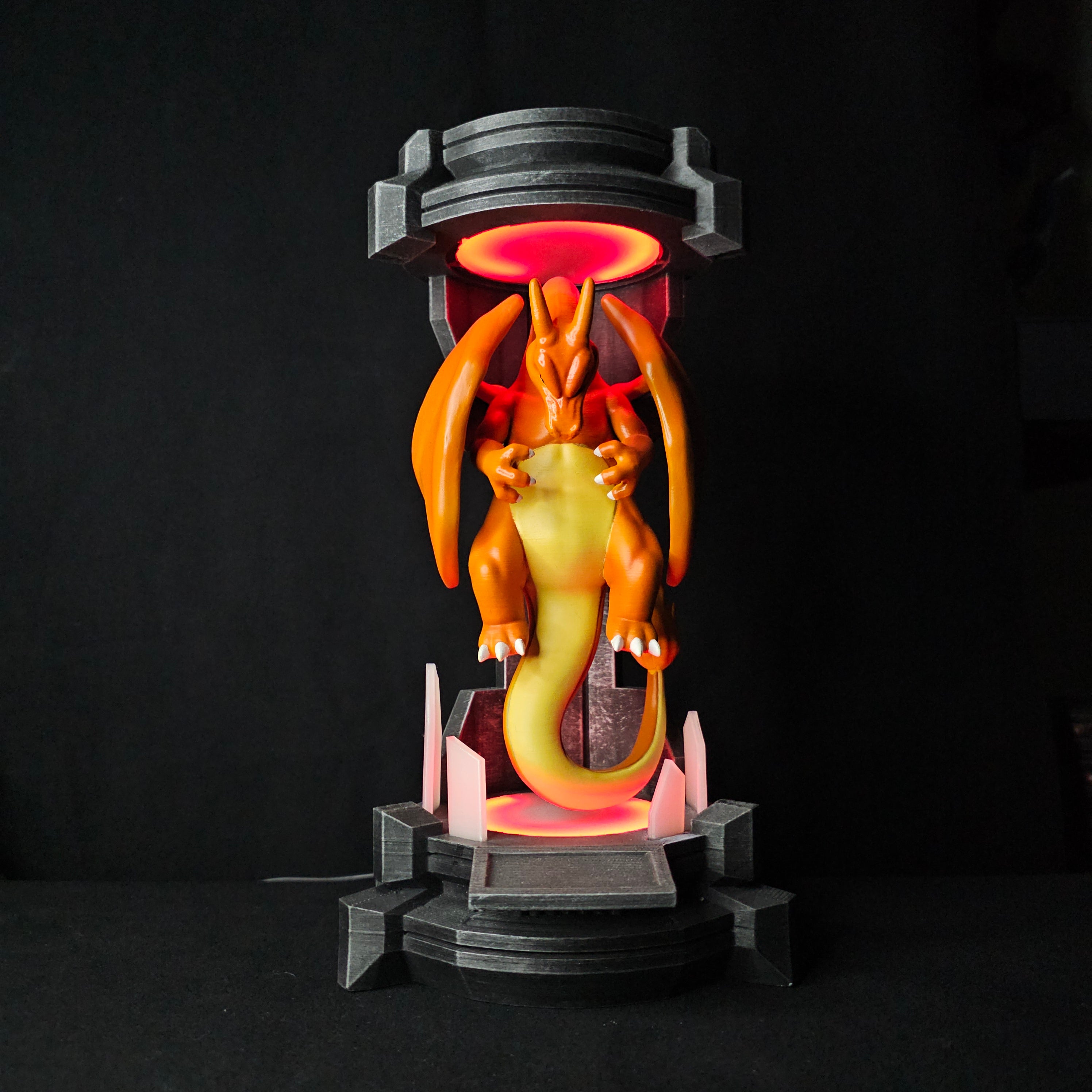 Lámpara Charizard en Incubadora RGB