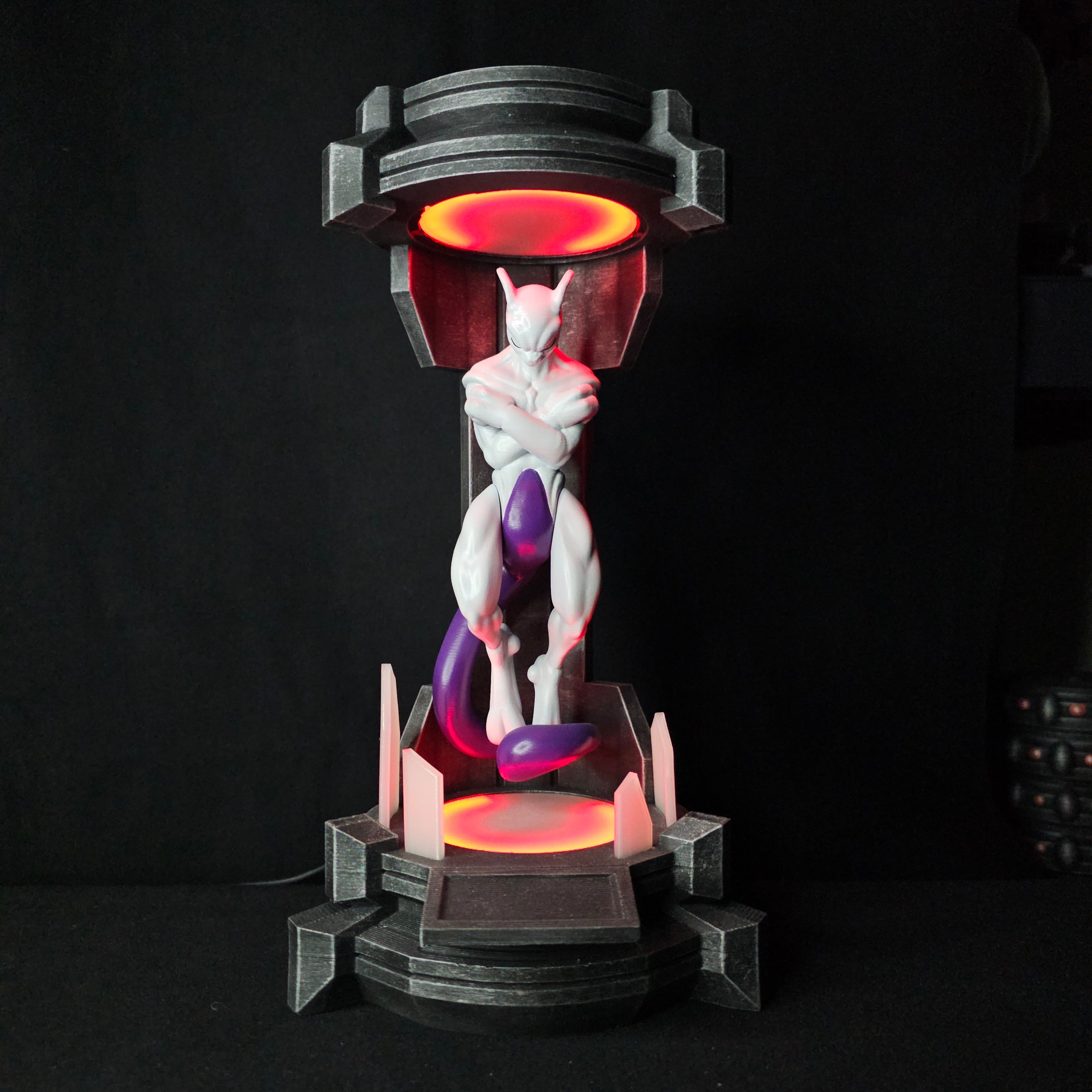 Lámpara Mewtwo en Incubadora RGB